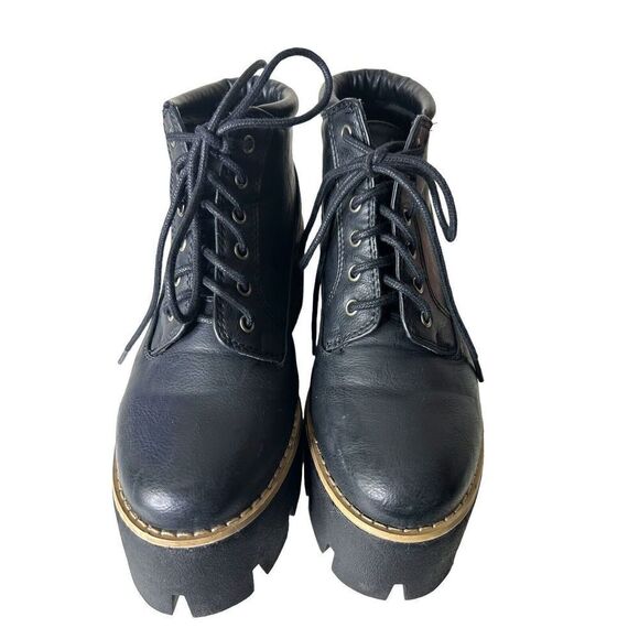 Daniel Cassin Black High Top Boots Women’s High End International Designer 6.5 - Picture 7 of 8